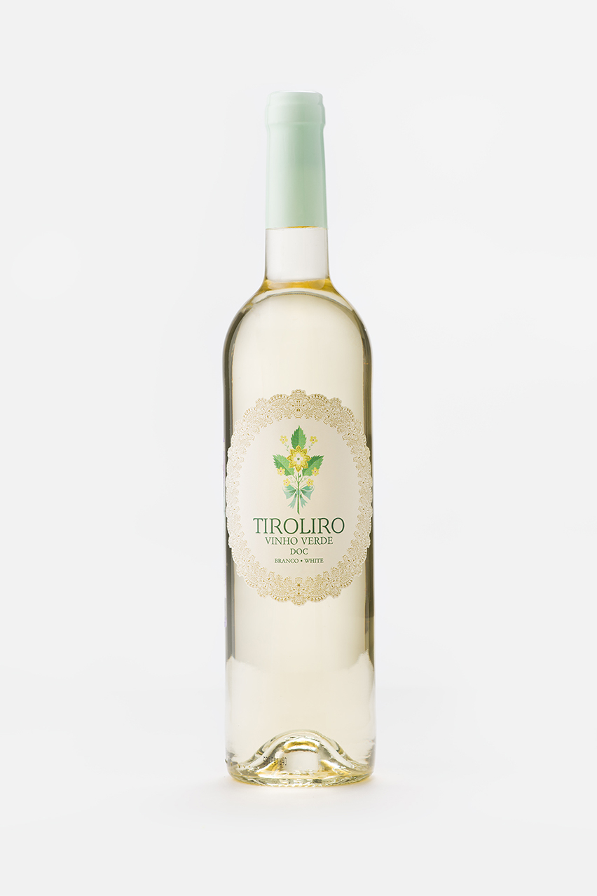 Вино Тиролиро Винью Верде, DOC, полусухое, белое, 0.75л